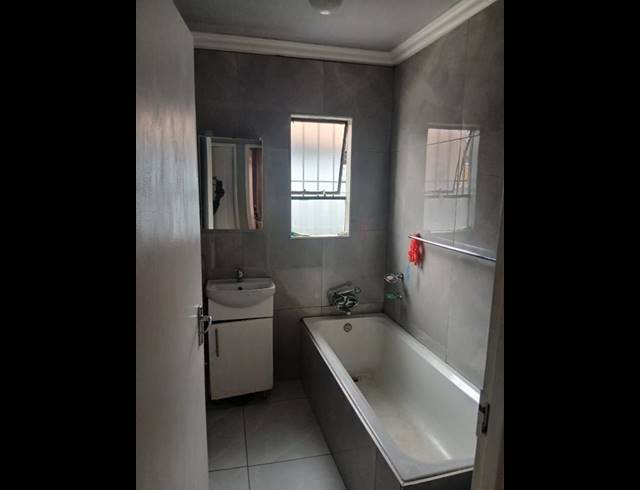 3 BEDROOM HOUSE FOR SALE IN BIRCH ACRES